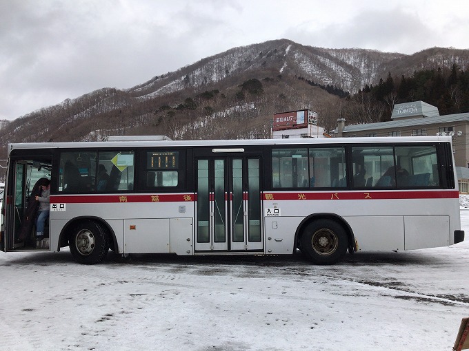 越後湯沢駅からかぐら 苗場スキー場へ行くバス停は 注意点などをご紹介します スノーハック