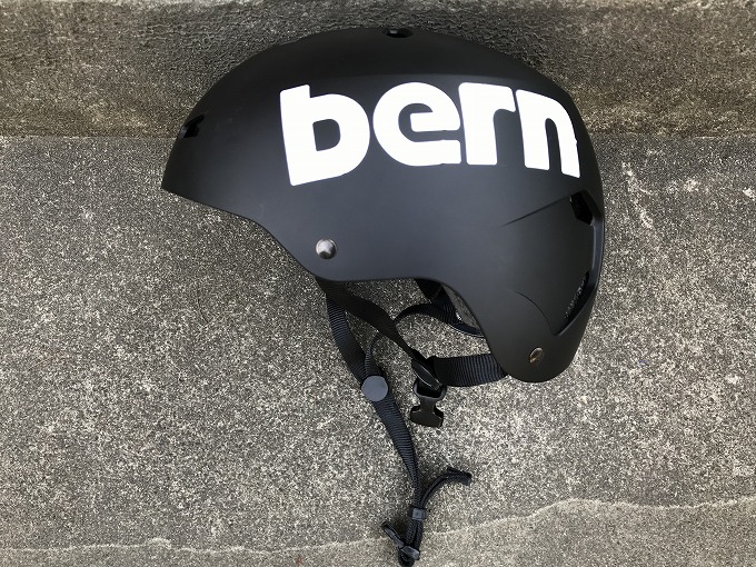 15476円 全商品オープニング価格！ ヘルメット スケボー スケートボード 海外モデル 直輸入 Triple Eight THE Certified Sweatsaver Helmet for Skateboarding BMX and Roller Skating Carbon Rubber X-Small Smallヘルメット